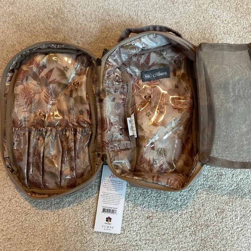 Lug Hover Cosmetic Pouch Sand Taupe NWT